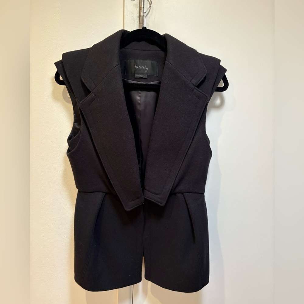 Hanii y wool vest